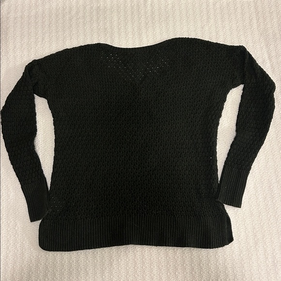 American Eagle Outfitters Forest Green Knit V-Neck Sweater - Size XS - Picture 3 of 8